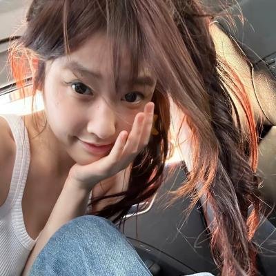 冰肌何曾惹尘埃